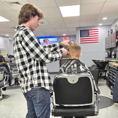 Tomasso's barbershop work 17