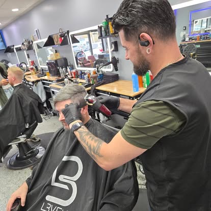 Tomasso's barbershop work 19